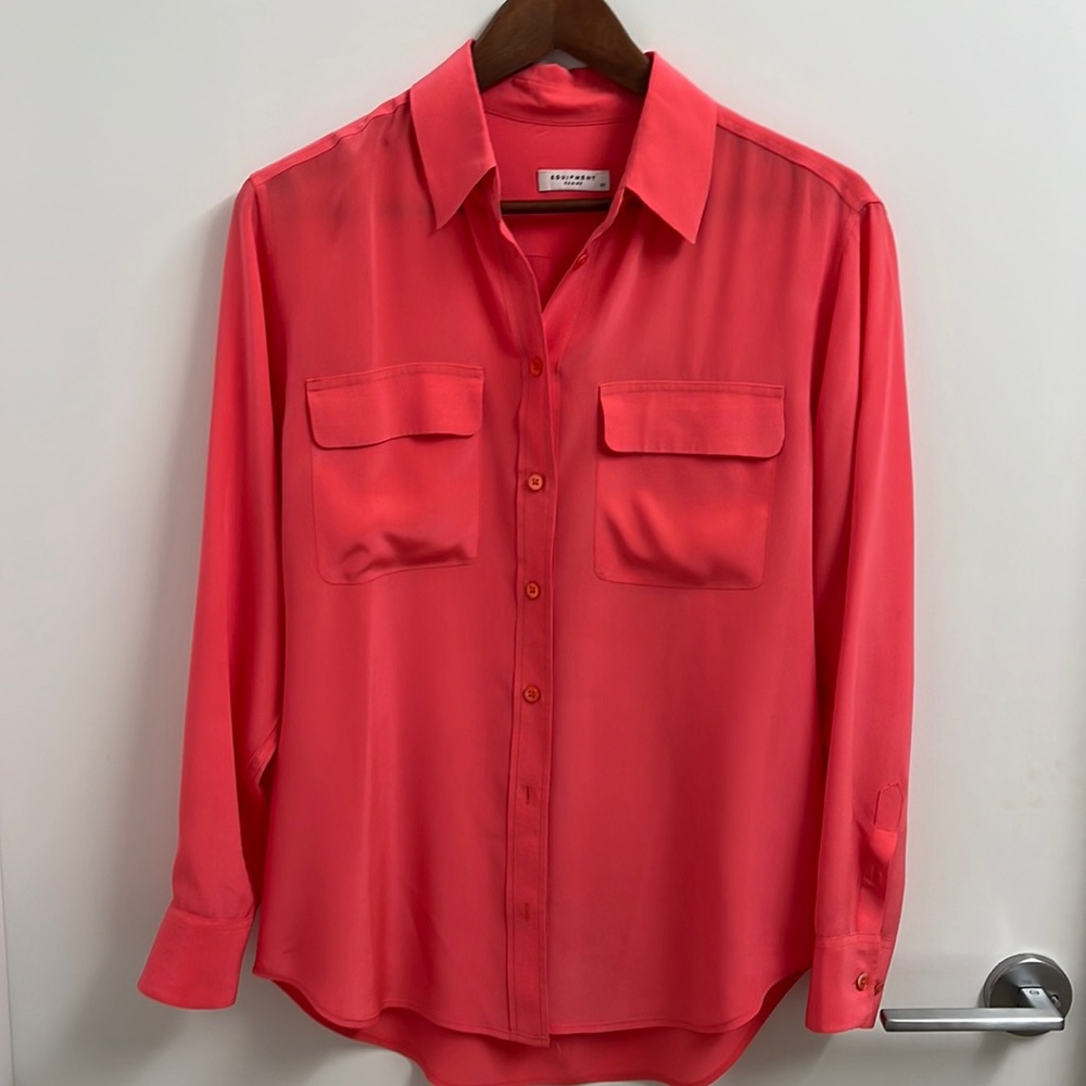 Equipment - Essential Silk Shirt - Coral - XS